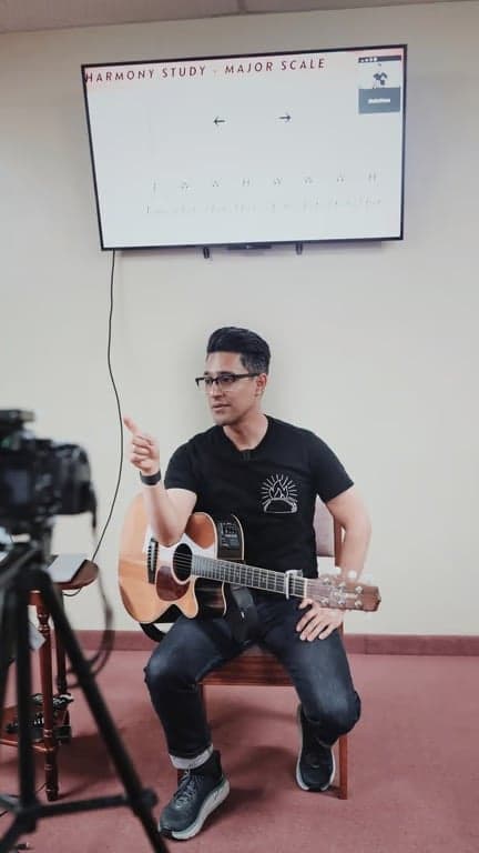 Private guitar lessons